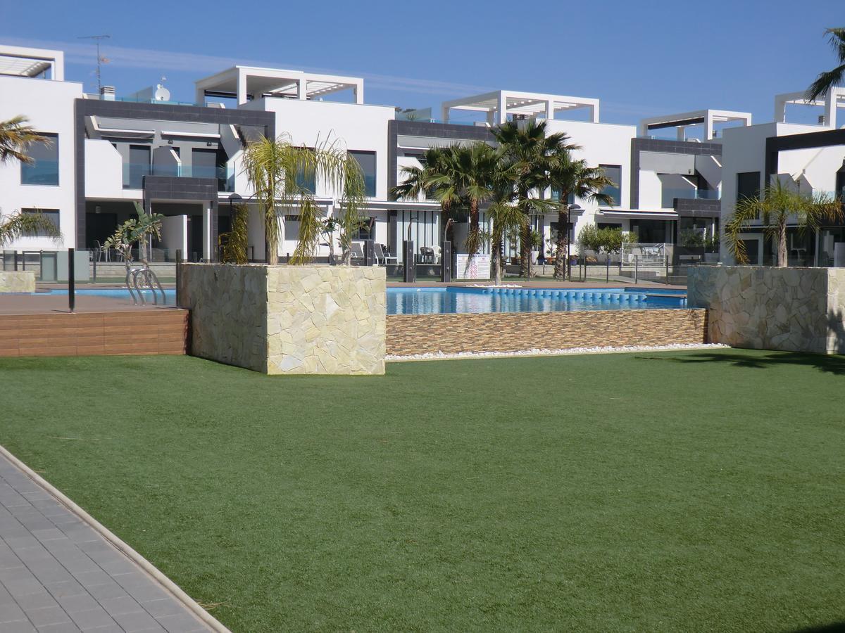 Casas Holiday - Oasis Beach โอริอุเอลา ภายนอก รูปภาพ