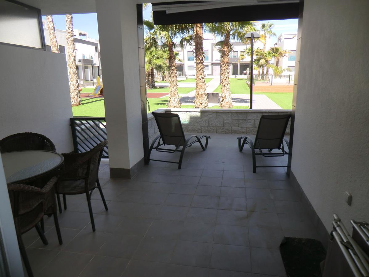 Casas Holiday - Oasis Beach โอริอุเอลา ภายนอก รูปภาพ